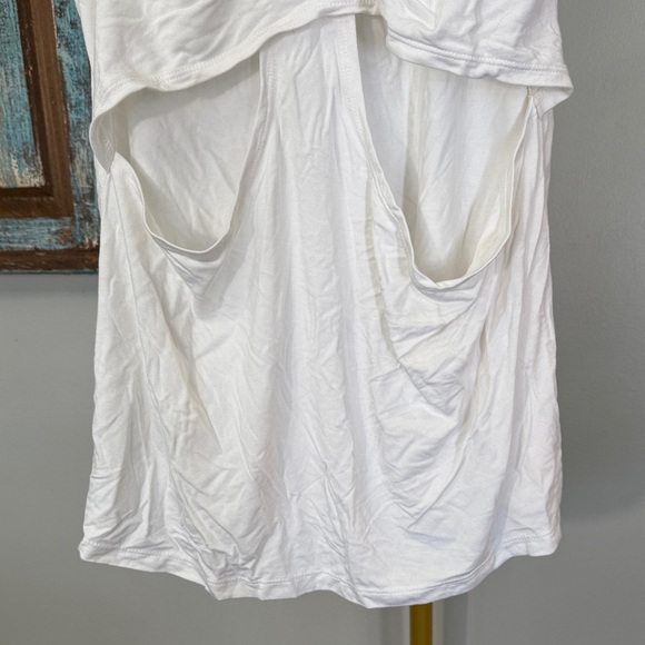 Fabletics White Racerback Performance Tank NEW M - Picture 7 of 12